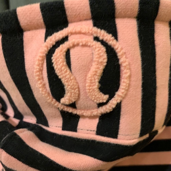 LULULEMON SWEATER - Picture 3 of 4